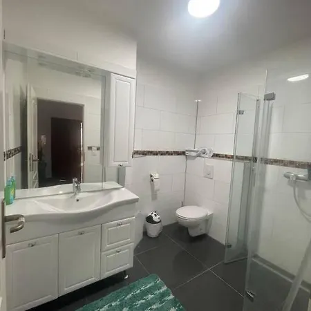 2schlafenzimmer Waschen Moeglich Lejlighed