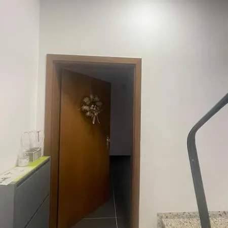 2schlafenzimmer Waschen Moeglich * Мёнхен-Гладбах